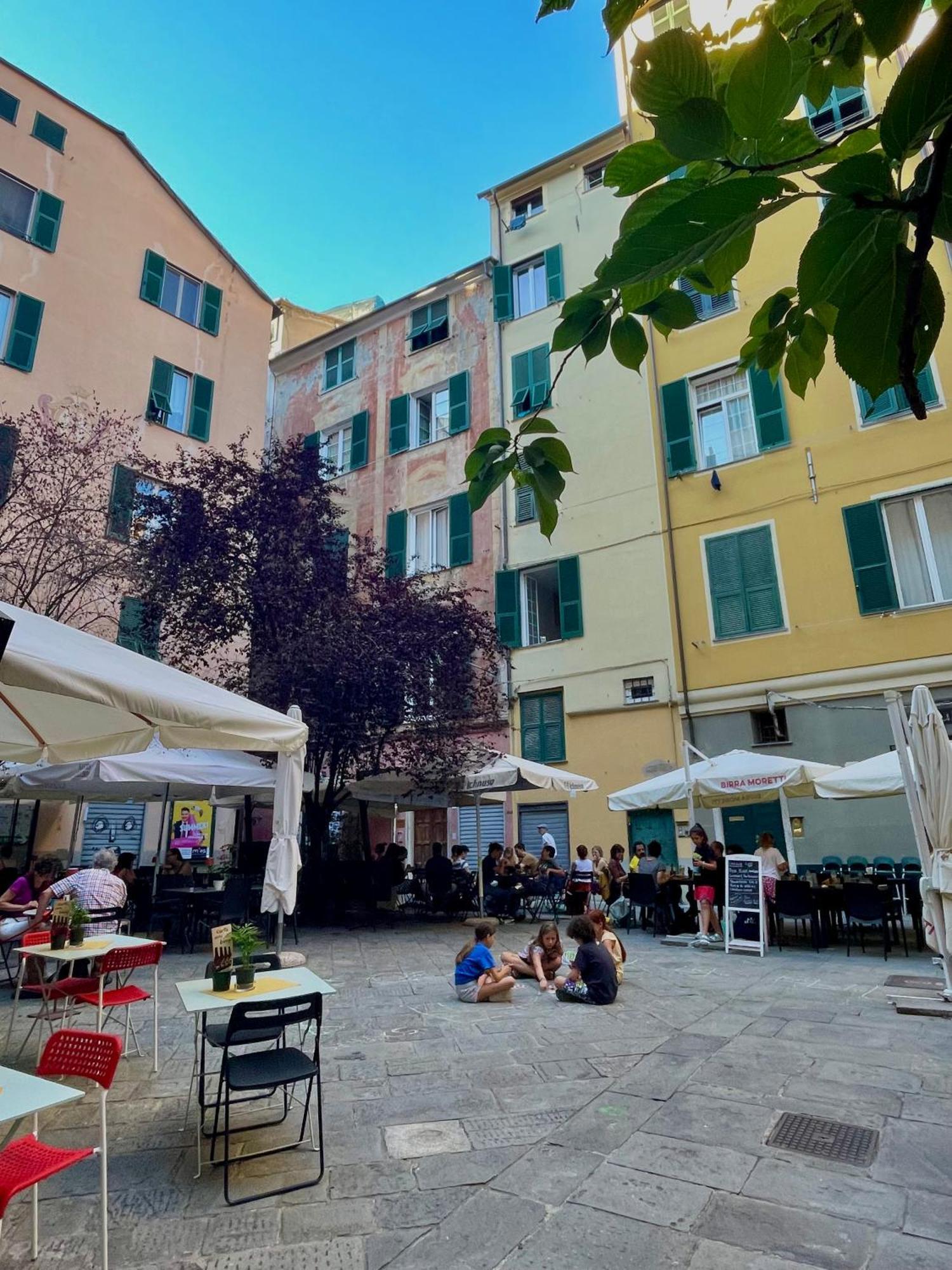 Happy Family Apartments Incantesimo Genoa Exterior photo