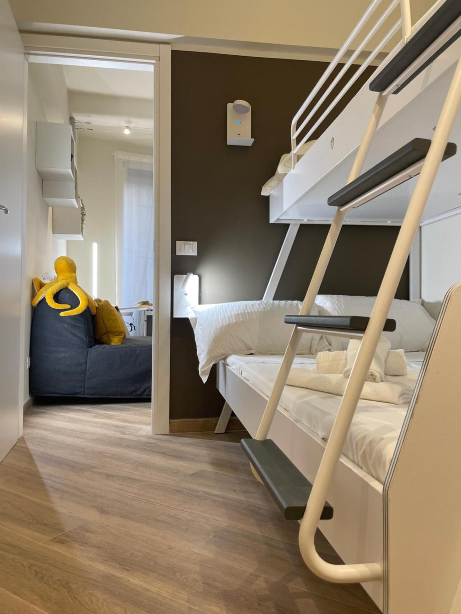 Happy Family Apartments Incantesimo Genoa Exterior photo